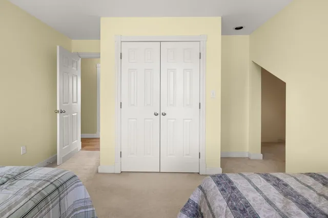 $825,000 | 8 Moss Glen Lane, South Burlington, VT 05403