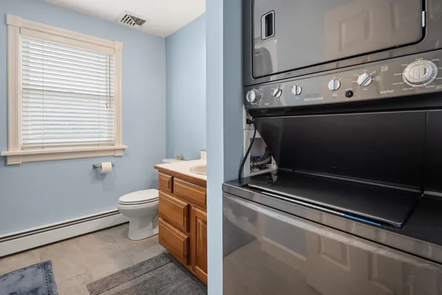 $825,000 | 8 Moss Glen Lane, South Burlington, VT 05403