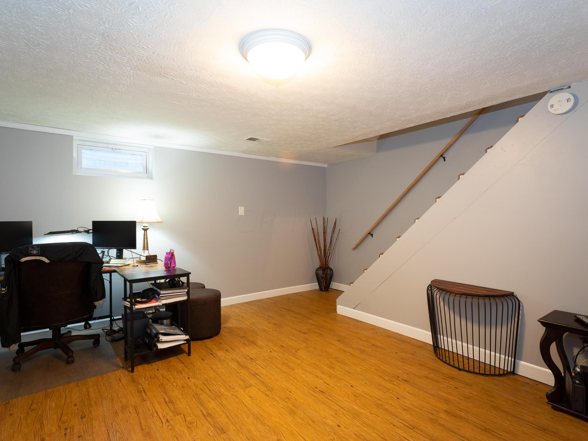 1217 Weybridge Road Columbus, OH 43220 - Photo 21 of 26