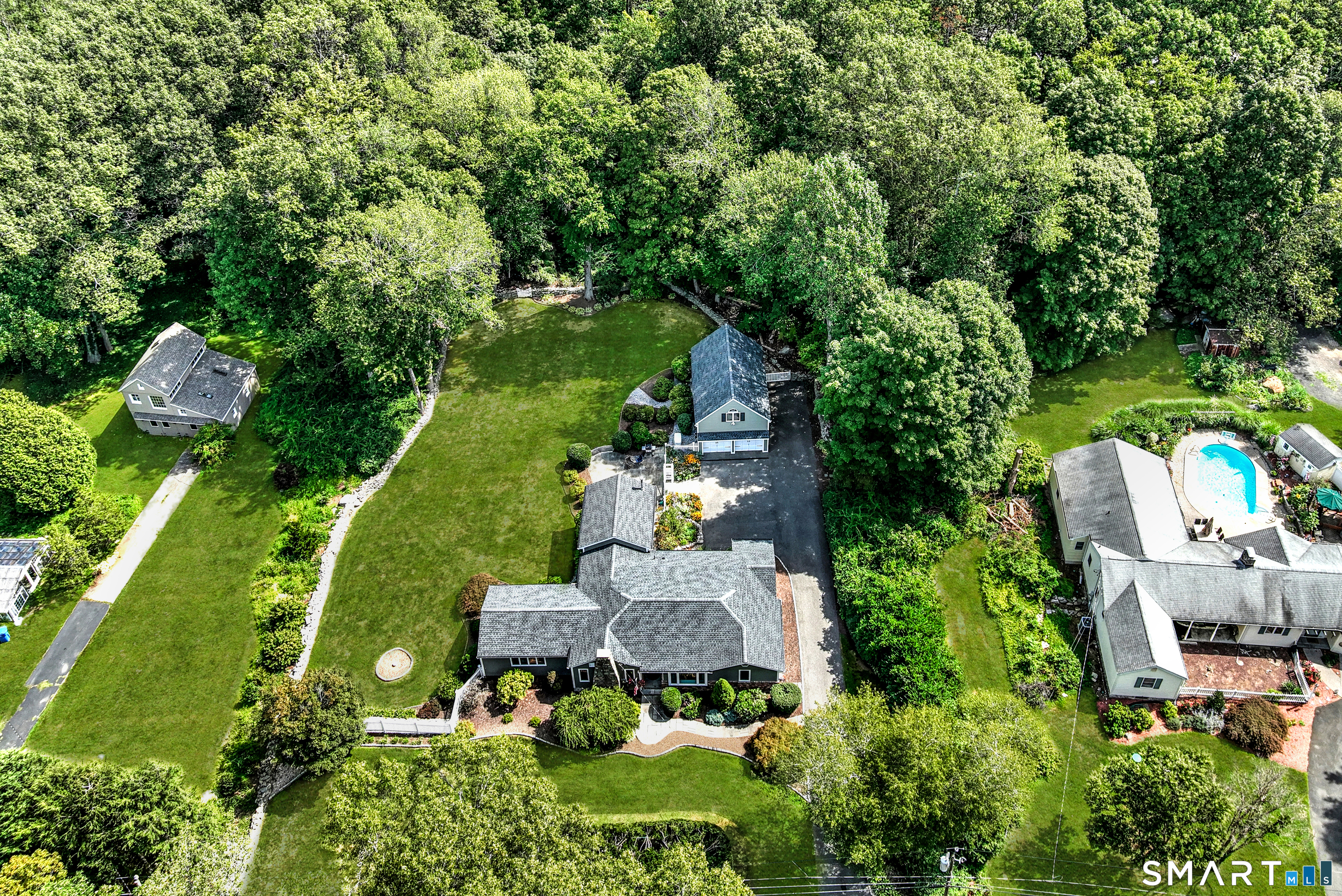 100 Hiram Hill Road Monroe, CT 06468 - Photo 2 of 39