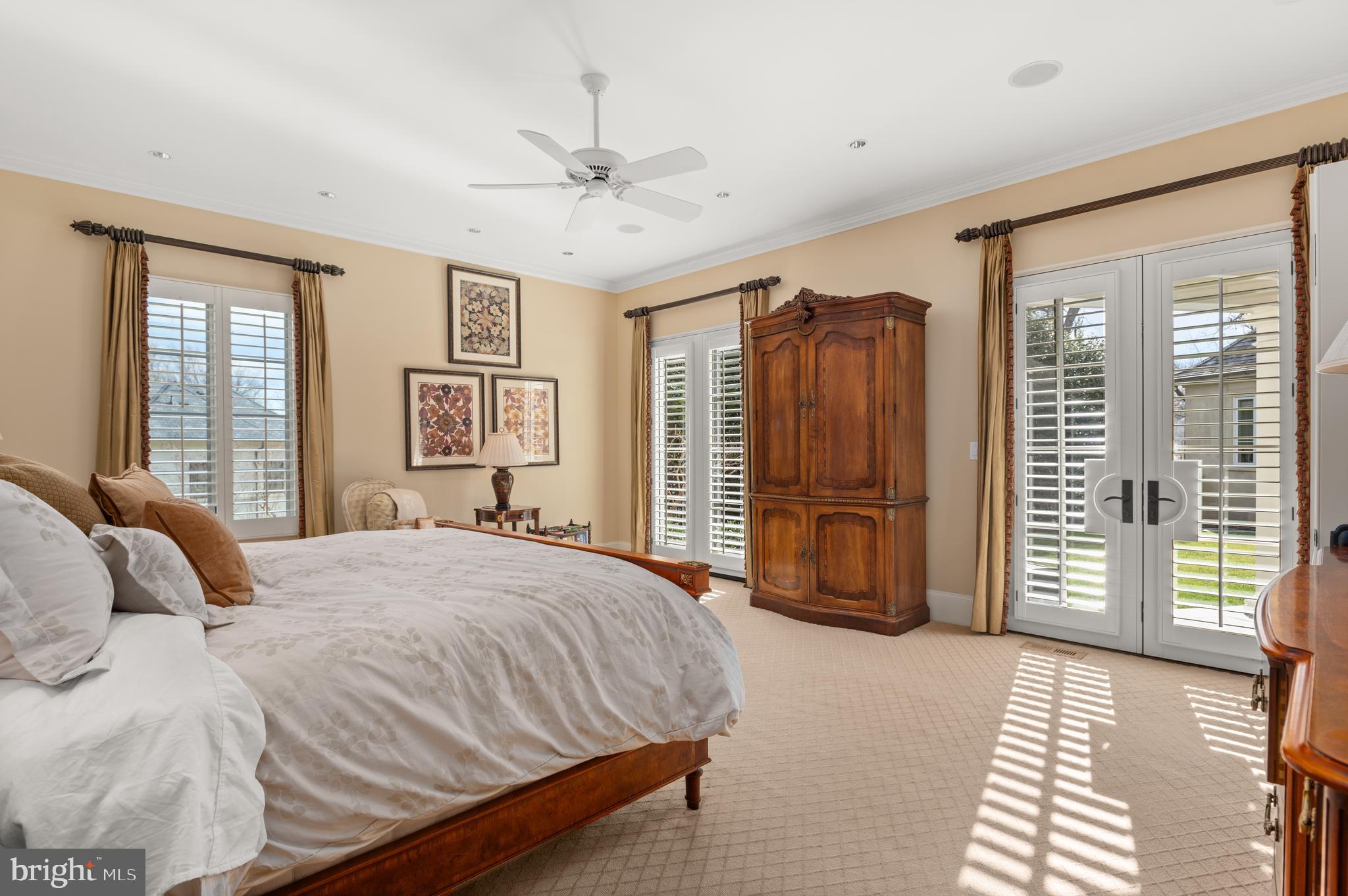 2113 Dunmore Lane Washington, DC 20007 - Photo 11 of 32 Main Level Primary Suite