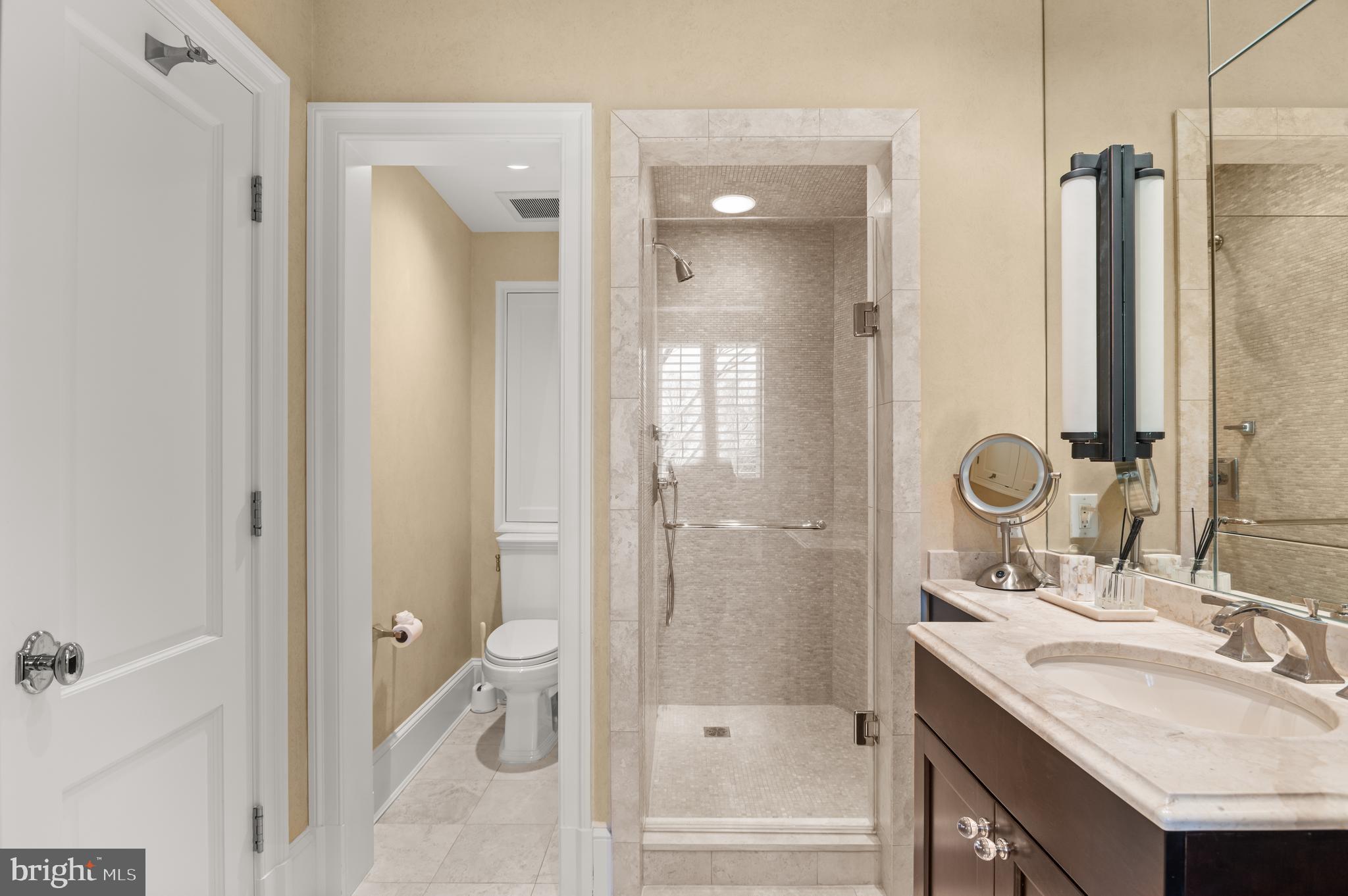 2113 Dunmore Lane Washington, DC 20007 - Photo 13 of 32 Primary Bath