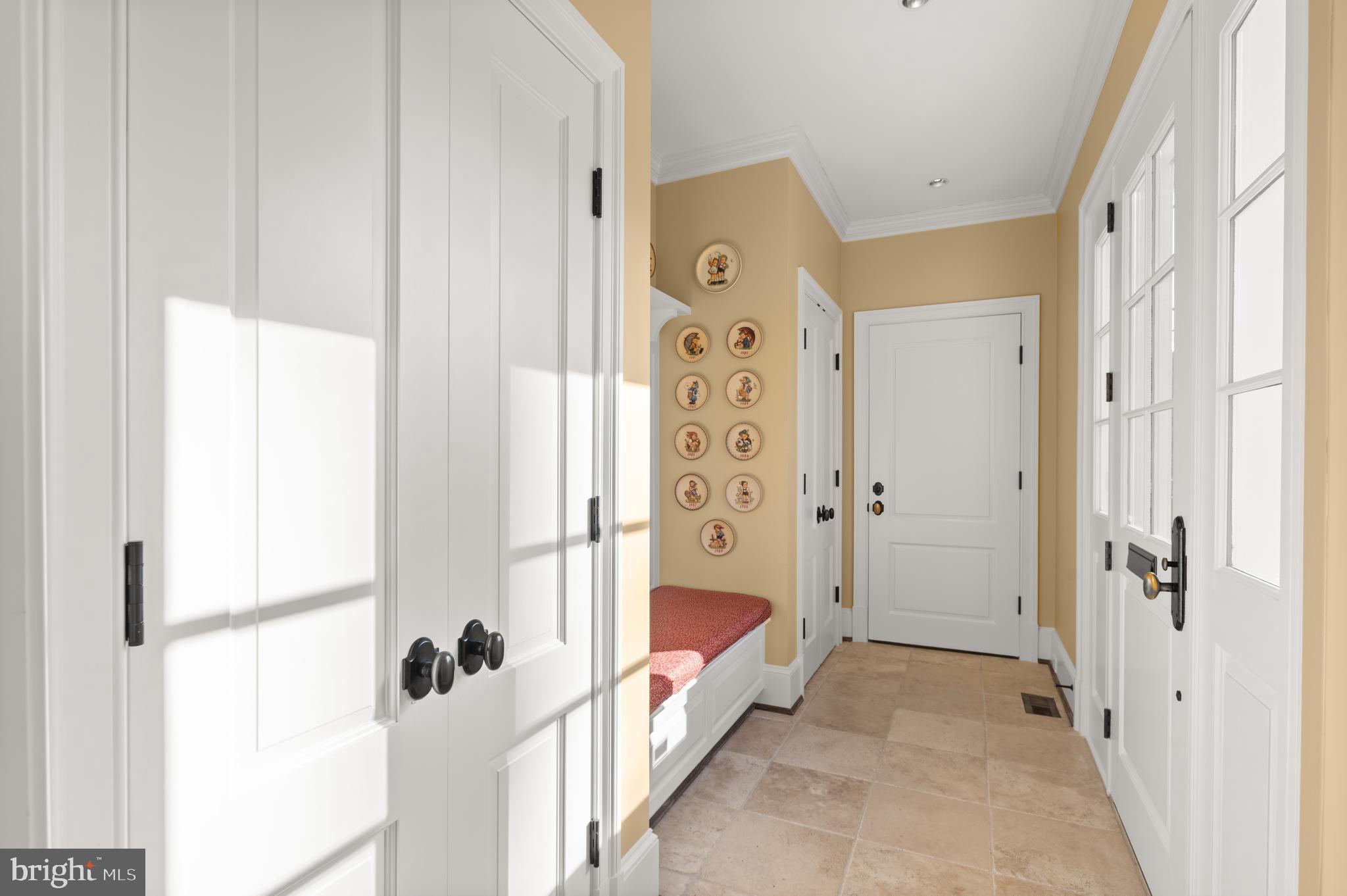 2113 Dunmore Lane Washington, DC 20007 - Photo 18 of 32 Mudroom