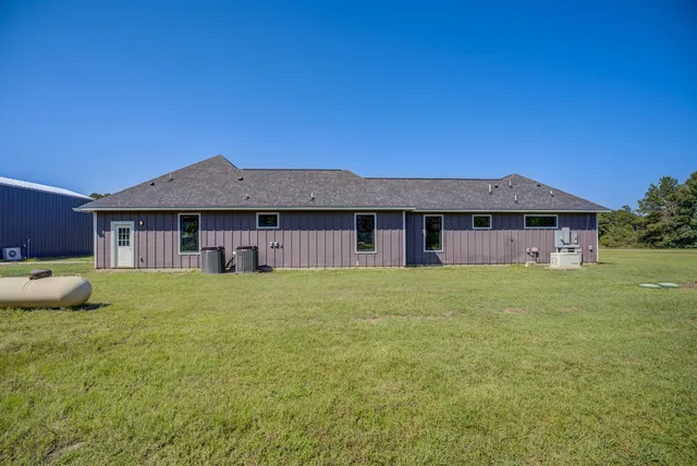 a view of an outdoor space