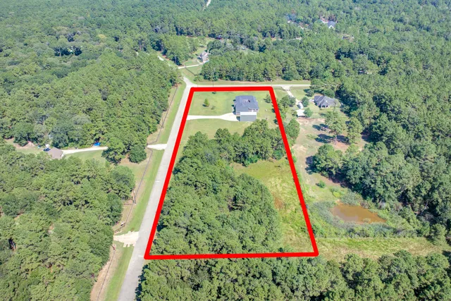 $1,000,000 | 9182 Royal Forest Lane, Waller, TX 77484