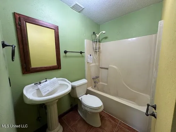 $269,000 | 18039 Robinwood Drive, Saucier, MS 39574