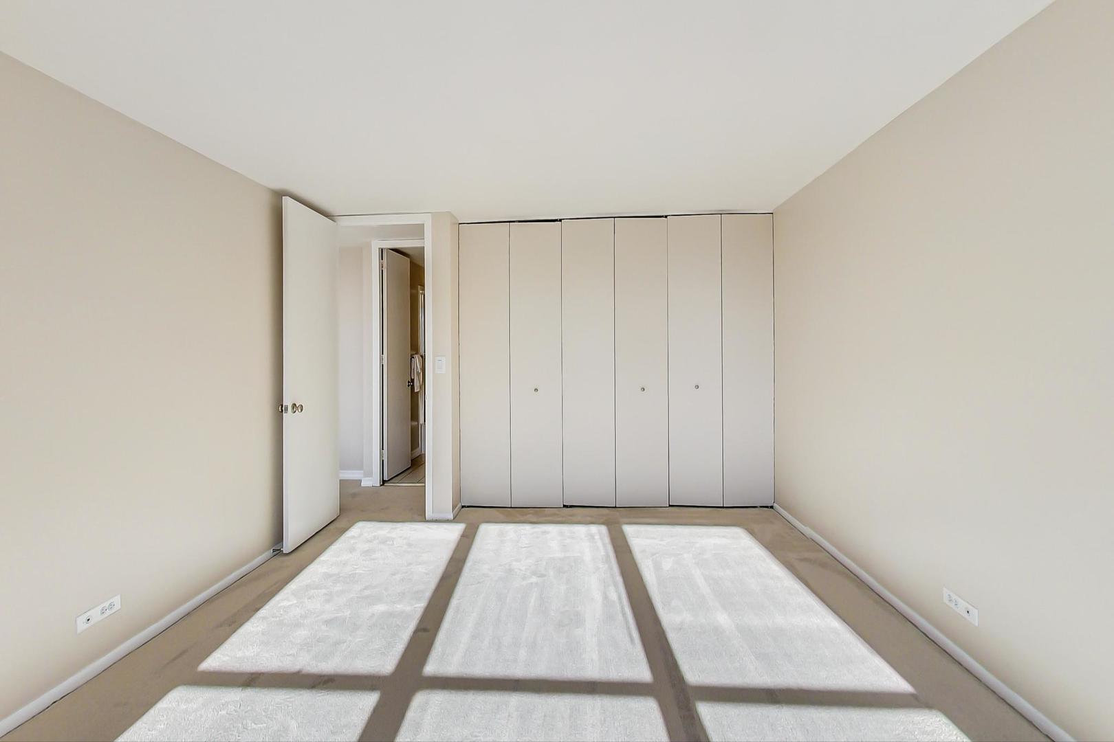 655 West Irving Park Road, Unit 1403 Chicago, IL 60613 - Photo 20 of 36 a view of entryway