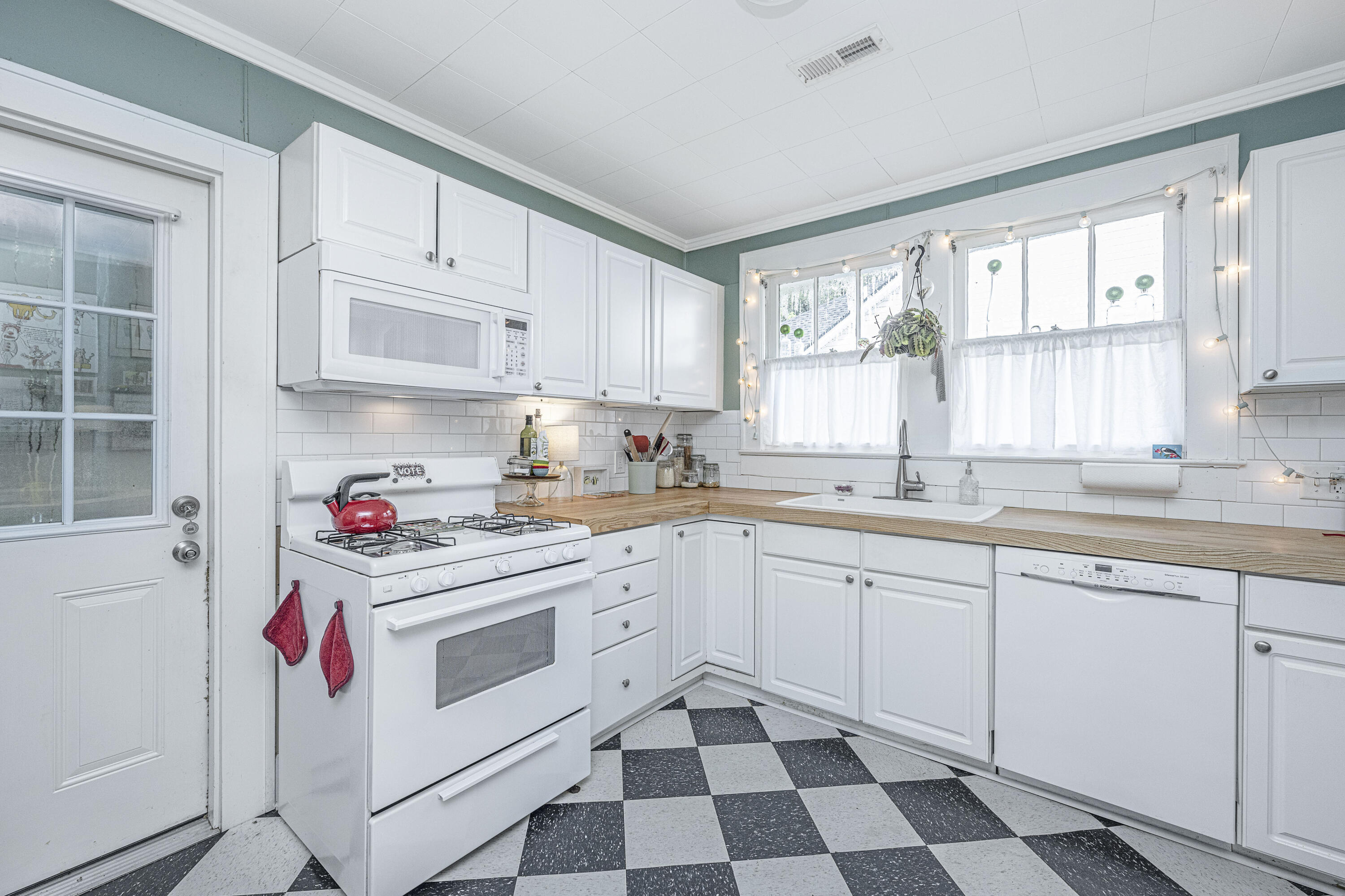 224 Magnolia Road Charleston, SC 29407 - Photo 17 of 38 224MagnoliaRd12