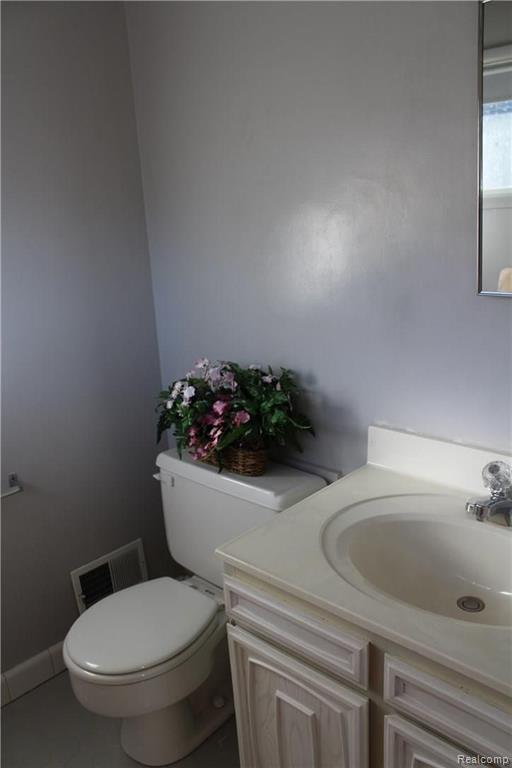 28391 Bay Tree Road Farmington Hills, MI 48334 - Photo 43 of 74