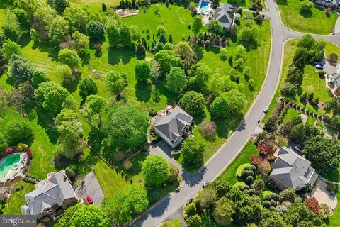 $1,749,000 | 19396 Emerald Park Drive, Leesburg, VA 20175