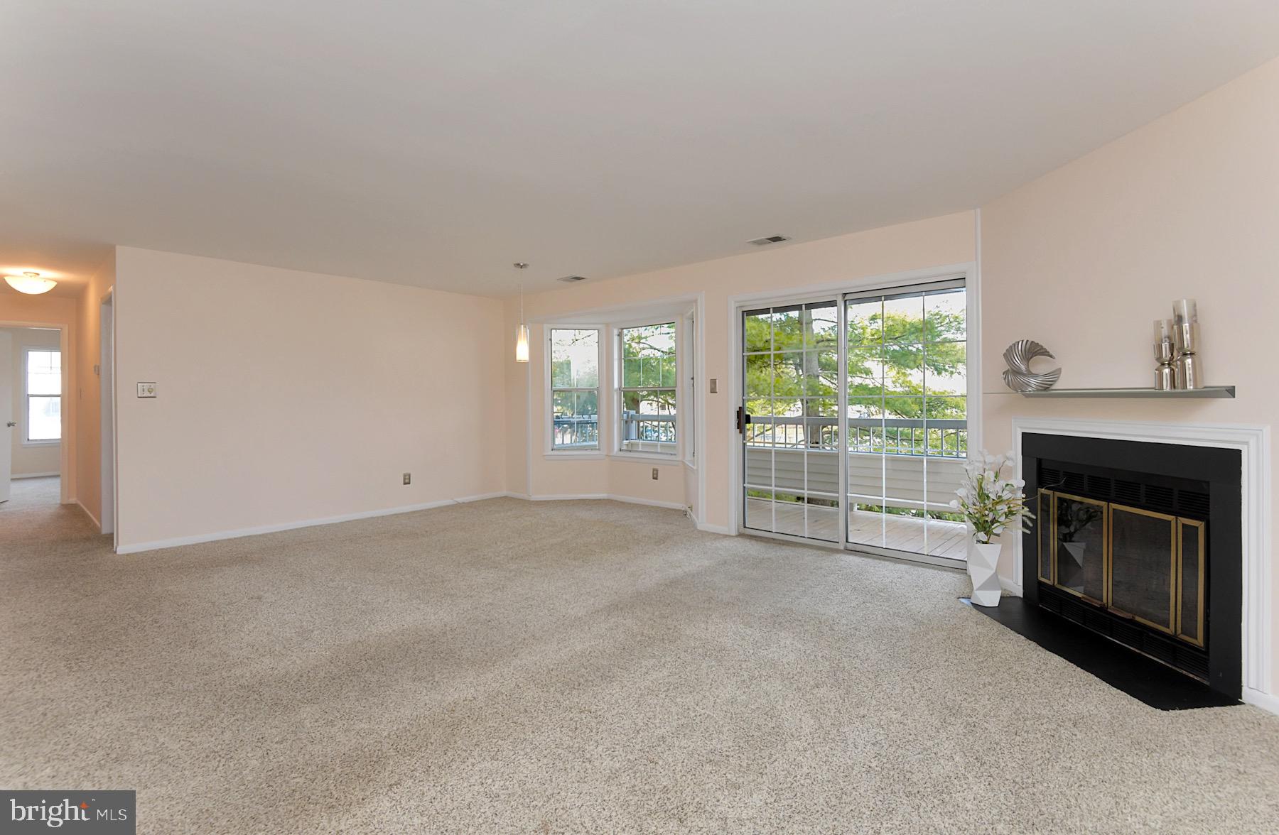 309 Trinity Court, Unit 6 Princeton, NJ 08540 - Photo 4 of 27