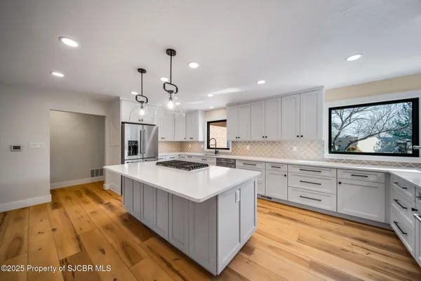 $999,000 | 5425 Santa Theresa Court, Farmington, NM 87402