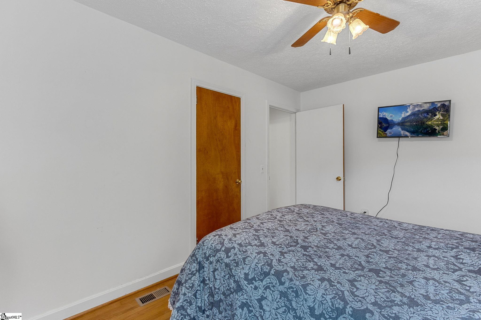 107 Bowen Heights Road Pickens, SC 29671 - Photo 17 of 36 Gallery Image 17