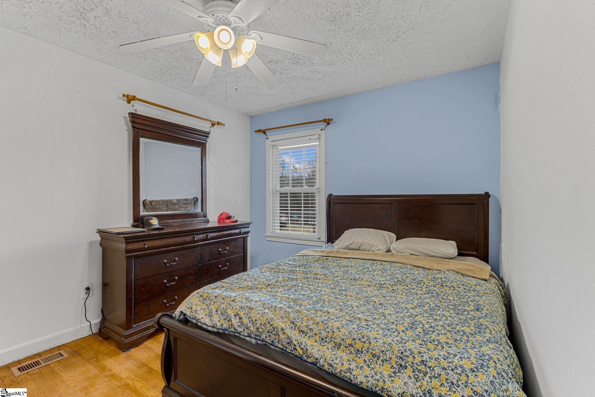 107 Bowen Heights Road Pickens, SC 29671 - Photo 18 of 36 Gallery Image 18