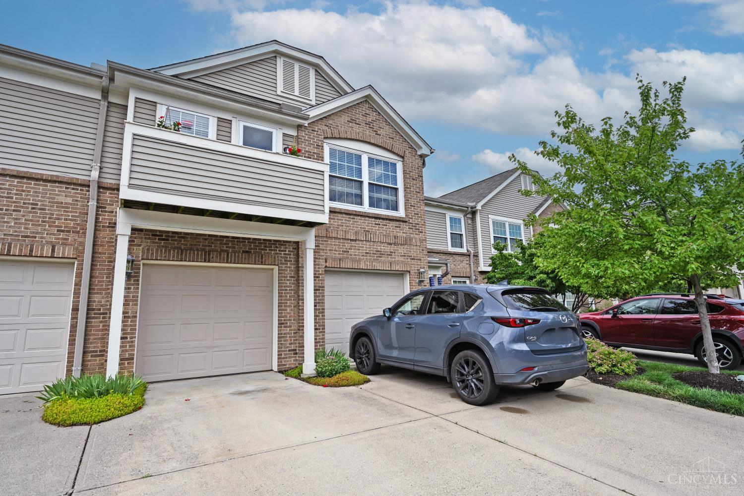 7905 Ramble View, Unit 301 Cincinnati, OH 45231 - Photo 3 of 44