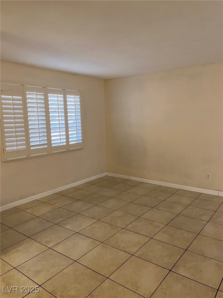 2208 Rugged Mesa Drive Laughlin, NV 89029 - Photo 13 of 36