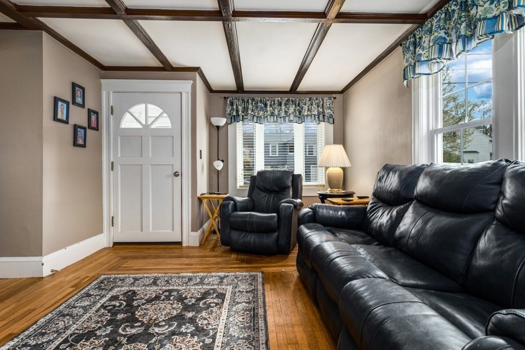 69 Edge Hill Road Lynn, MA 01904 - Photo 8 of 36 Gallery Image 8