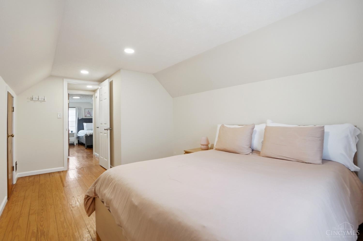 3631 Brotherton Road Cincinnati, OH 45209 - Photo 25 of 39 Gallery Image 25