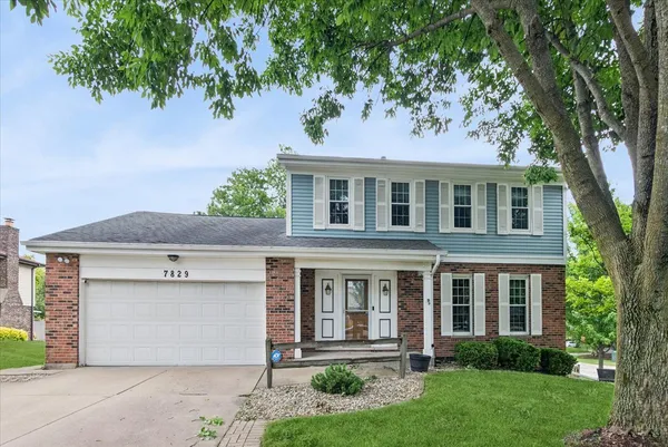 $575,000 | 7829 Nantucket Drive, Darien, IL 60561