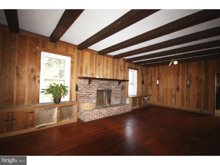 44 Cromby Road Phoenixville, PA 19460 - Photo 7 of 25 Living Room