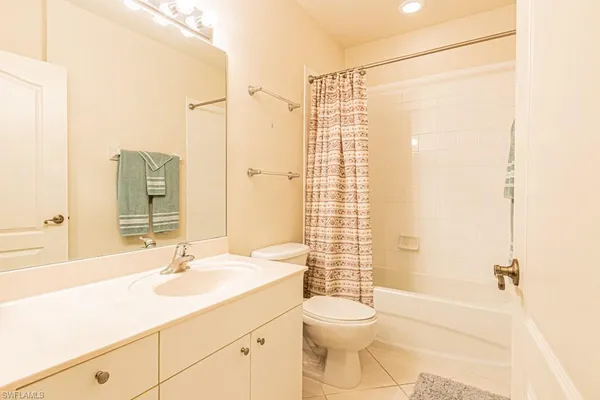 $279,800 | 7811 Regal Heron Circle, Unit 302, Naples, FL 34104