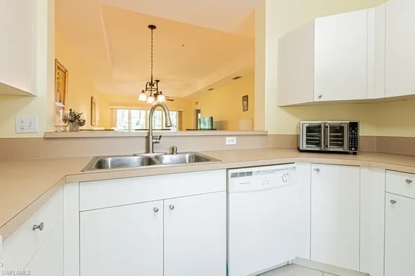 $279,800 | 7811 Regal Heron Circle, Unit 302, Naples, FL 34104