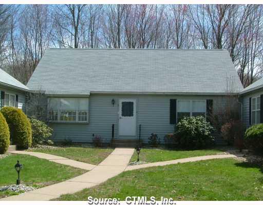 9 Canborne Way, Unit 9 Suffield, CT 06078 - Photo 1 of 1 Gallery Image 1