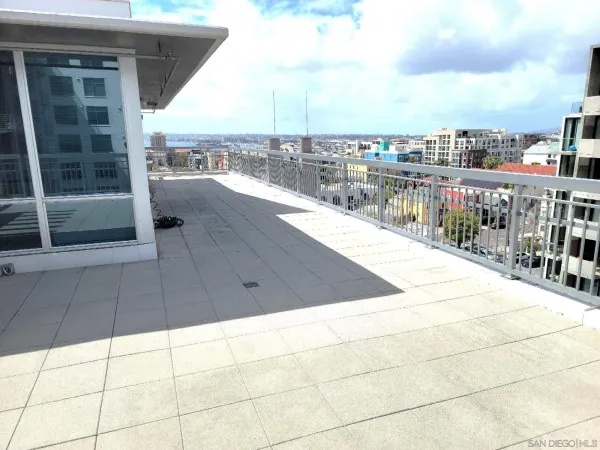 $5,990 | 1580 Union Street, Unit 705, San Diego, CA 92101