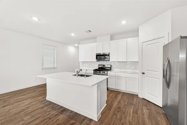 $2,300 | 3523 Adelie Lane, Katy, TX 77494