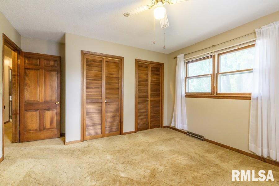 724 Schick Road Clinton, IA 52732 - Photo 23 of 35 Gallery Image 23