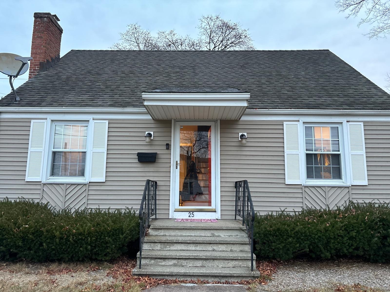 25 Palm Street Manchester, CT 06040 - Photo 1 of 1