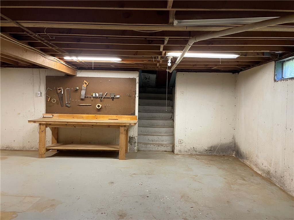 15 Jacobs Point Road Warren, RI 02885 - Photo 35 of 44 Full basement with nice high ceilings for storage.