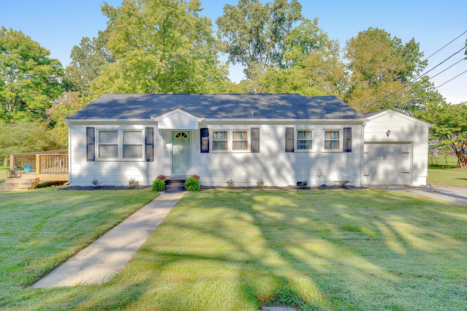 515 Layfield Road Chattanooga, TN 37412 - Photo 1 of 20 515 Layfield - MLS Photos-1