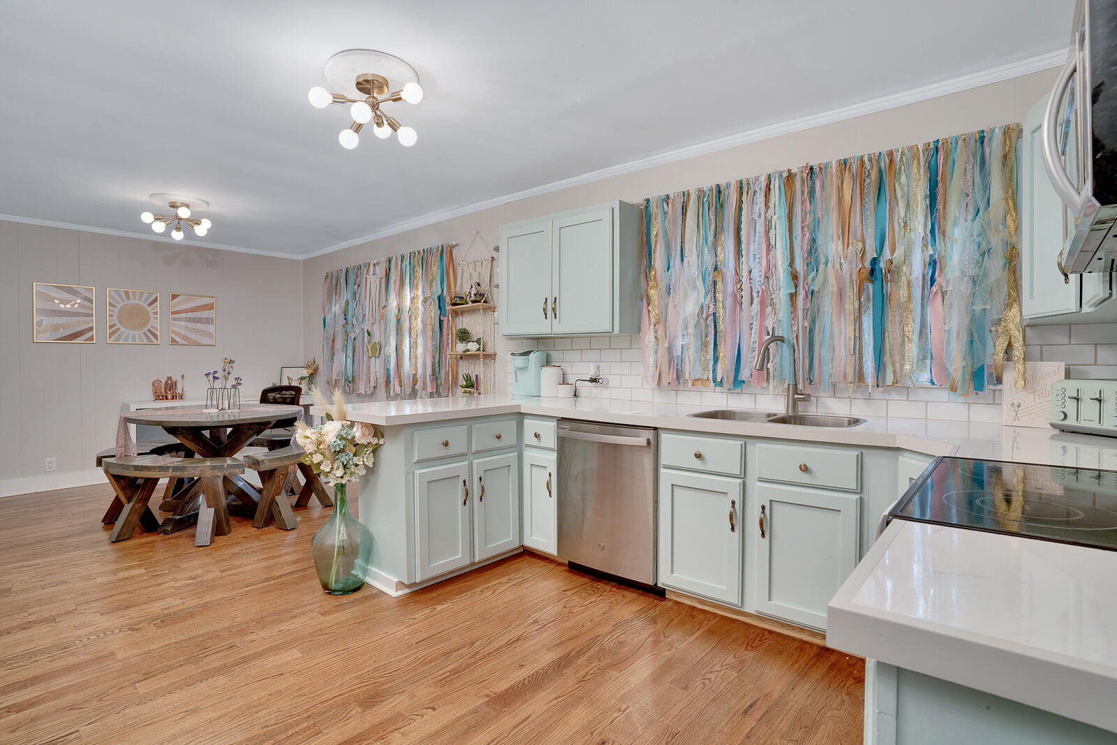 515 Layfield Road Chattanooga, TN 37412 - Photo 6 of 20 515 Layfield - MLS Photos-7