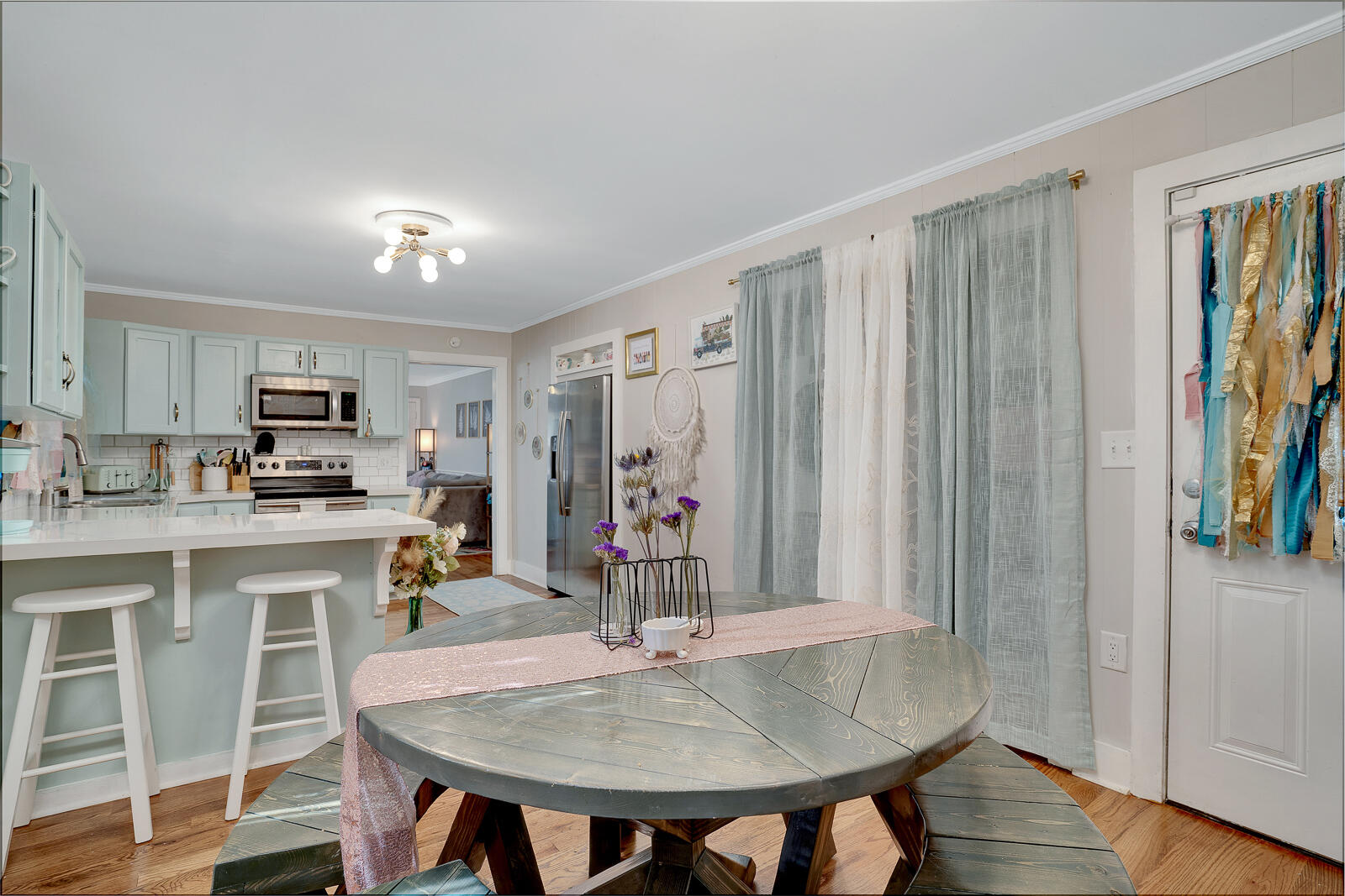 515 Layfield Road Chattanooga, TN 37412 - Photo 10 of 20 515 Layfield - MLS Photos-10
