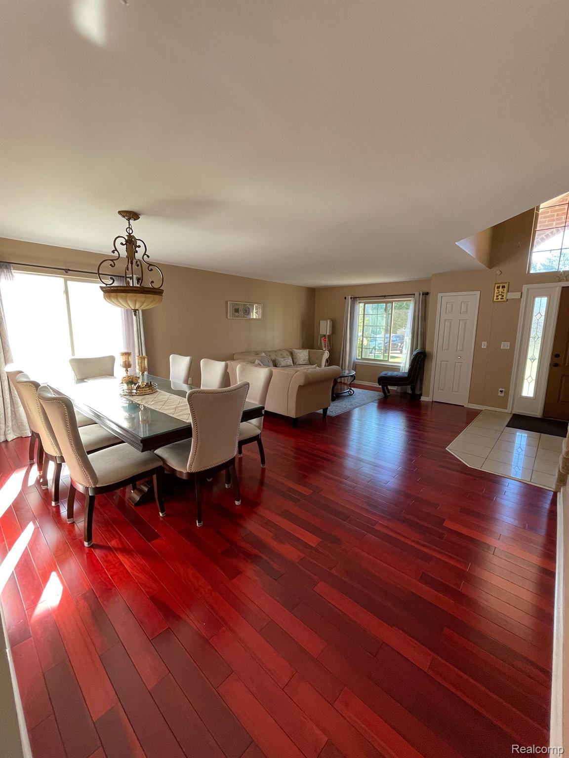 2111 Elmcrest Road Sterling Heights, MI 48310 - Photo 6 of 36 Great Room