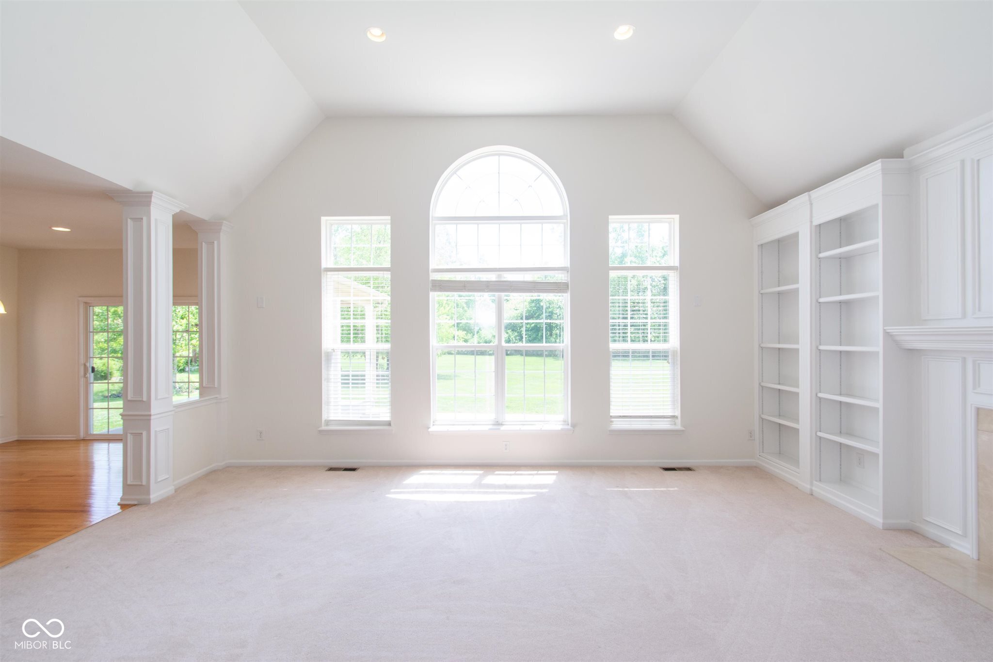 2641 Dawn Ridge Drive Carmel, IN 46074 - Photo 6 of 39