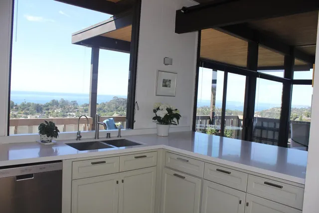 $12,800 | 605 Litchfield Lane, Santa Barbara, CA 93109