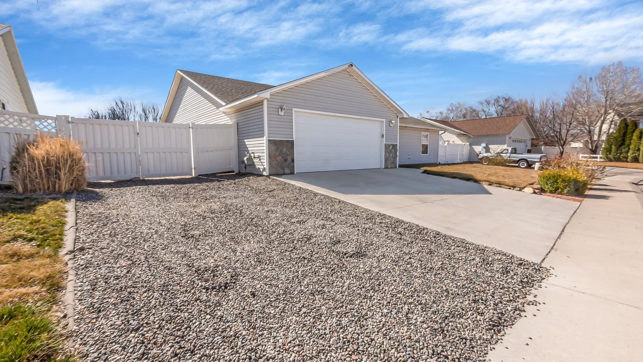 2827 B B 3/10 Road Grand Junction, CO 81503 - Photo 2 of 40