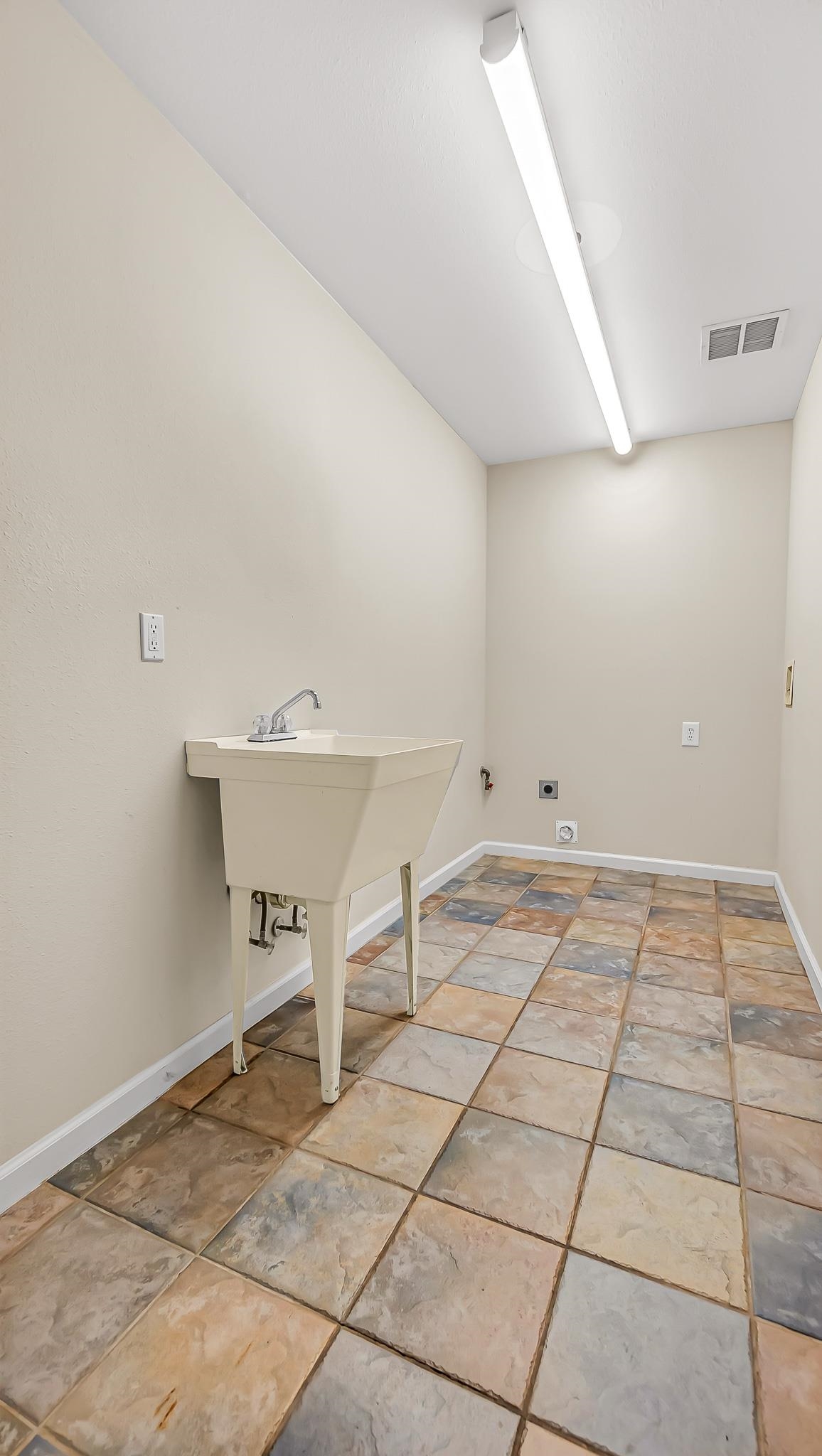 2827 B B 3/10 Road Grand Junction, CO 81503 - Photo 27 of 40