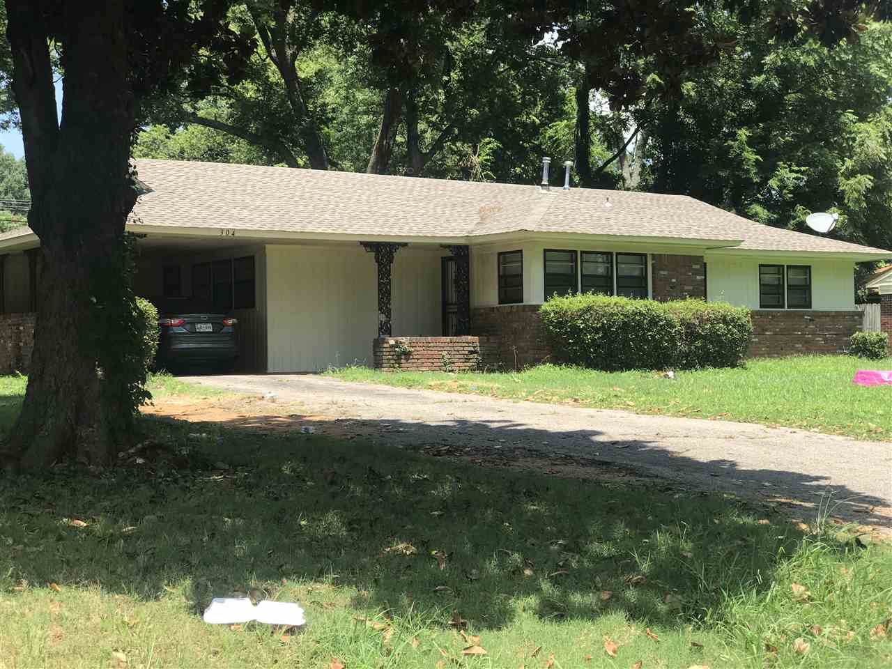 304 Clower Road Memphis, TN 38109 - Photo 1 of 2