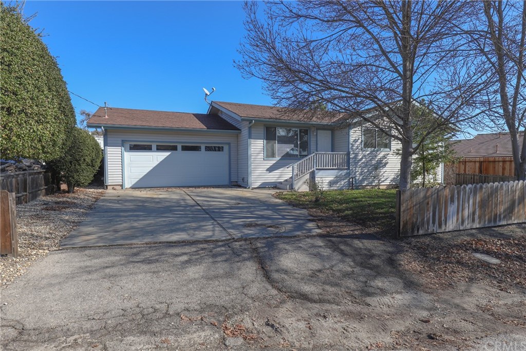 8555 El Centro Road Atascadero, CA 93422 - Photo 1 of 1 Attractive single level home! 8555 El Centro Rd features 1340 SF, 3 bedrooms, 2 bathrooms in an excellent location walking distance to shopping and restaurants!