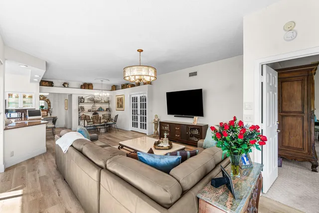 $559,000 | 5100 Lake Catalina Drive, Unit C, Boca Raton, FL 33496