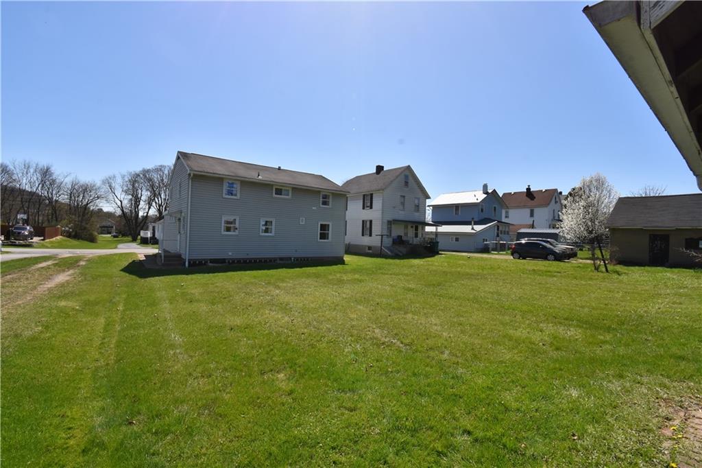241 Chestnut Street Indiana, PA 15701 - Photo 3 of 28 Gallery Image 3
