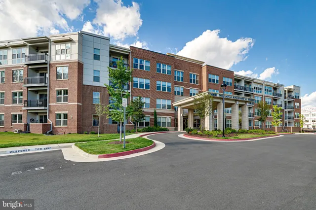 $599,000 | 10755 Fairgrounds Drive, Unit 326, Fairfax, VA 22030