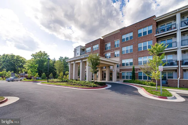 $599,000 | 10755 Fairgrounds Drive, Unit 326, Fairfax, VA 22030