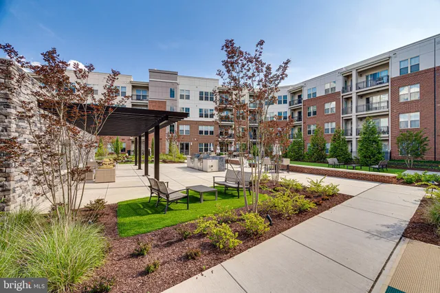 $599,000 | 10755 Fairgrounds Drive, Unit 326, Fairfax, VA 22030