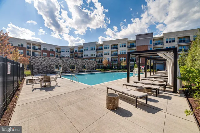 $599,000 | 10755 Fairgrounds Drive, Unit 326, Fairfax, VA 22030