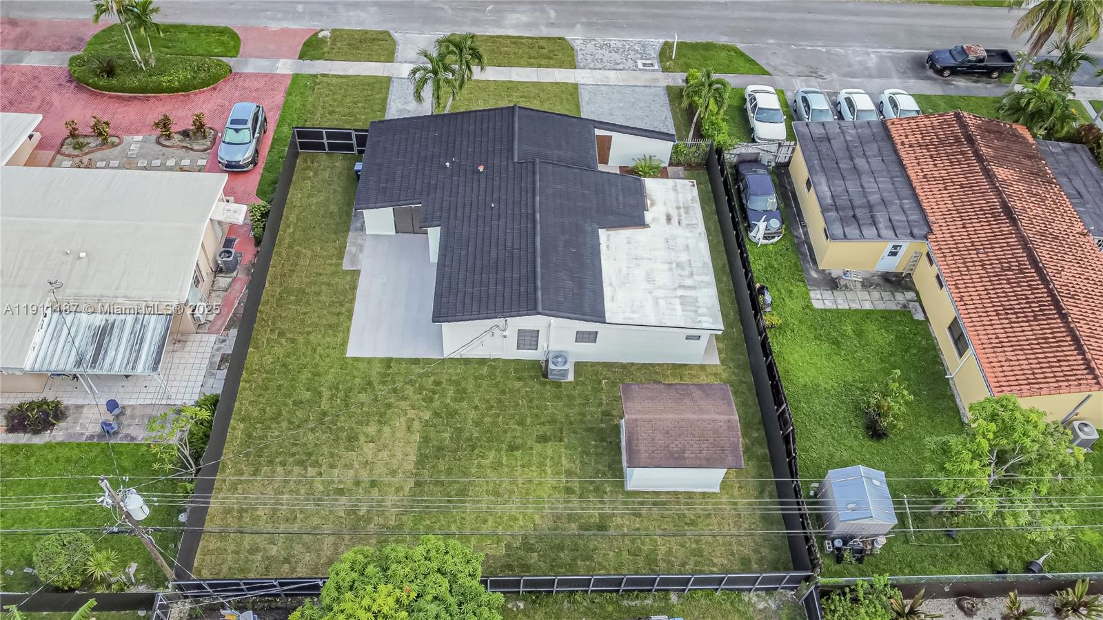 4314 Southwest 97th Court Miami, FL 33165 - Photo 42 of 44