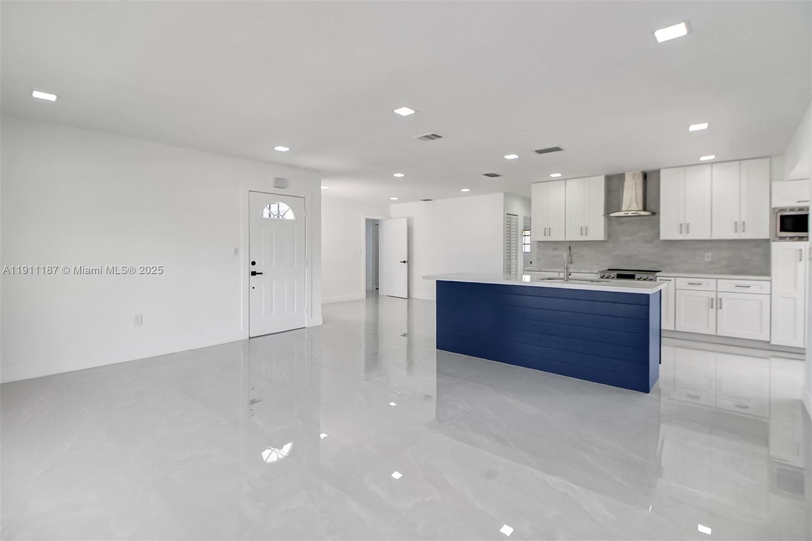 4314 Southwest 97th Court Miami, FL 33165 - Photo 6 of 44